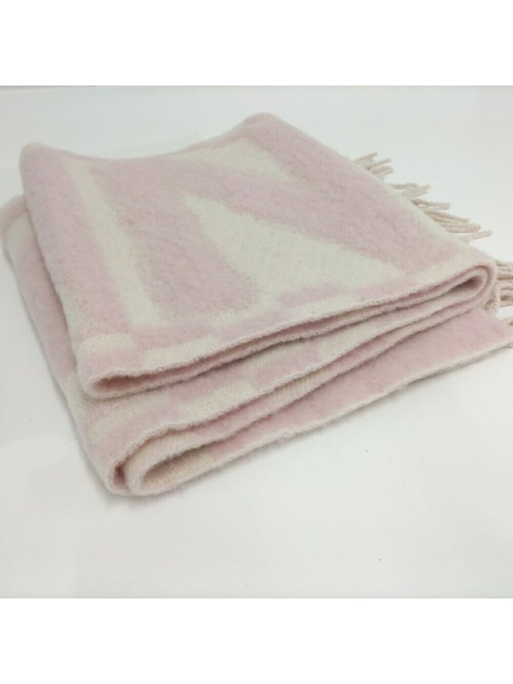 Chanel Cashmere Silk Pink Scarf - Picture 5 of 6
